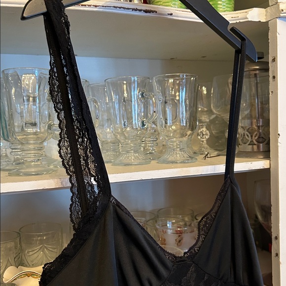 #125 Long Black Négligée P-P is 17” to 19” - Picture 3 of 4